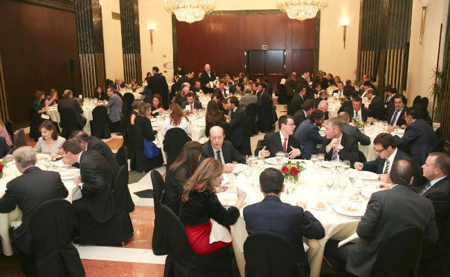 Cuenta con Cueto Comunicación para la organización de eventos